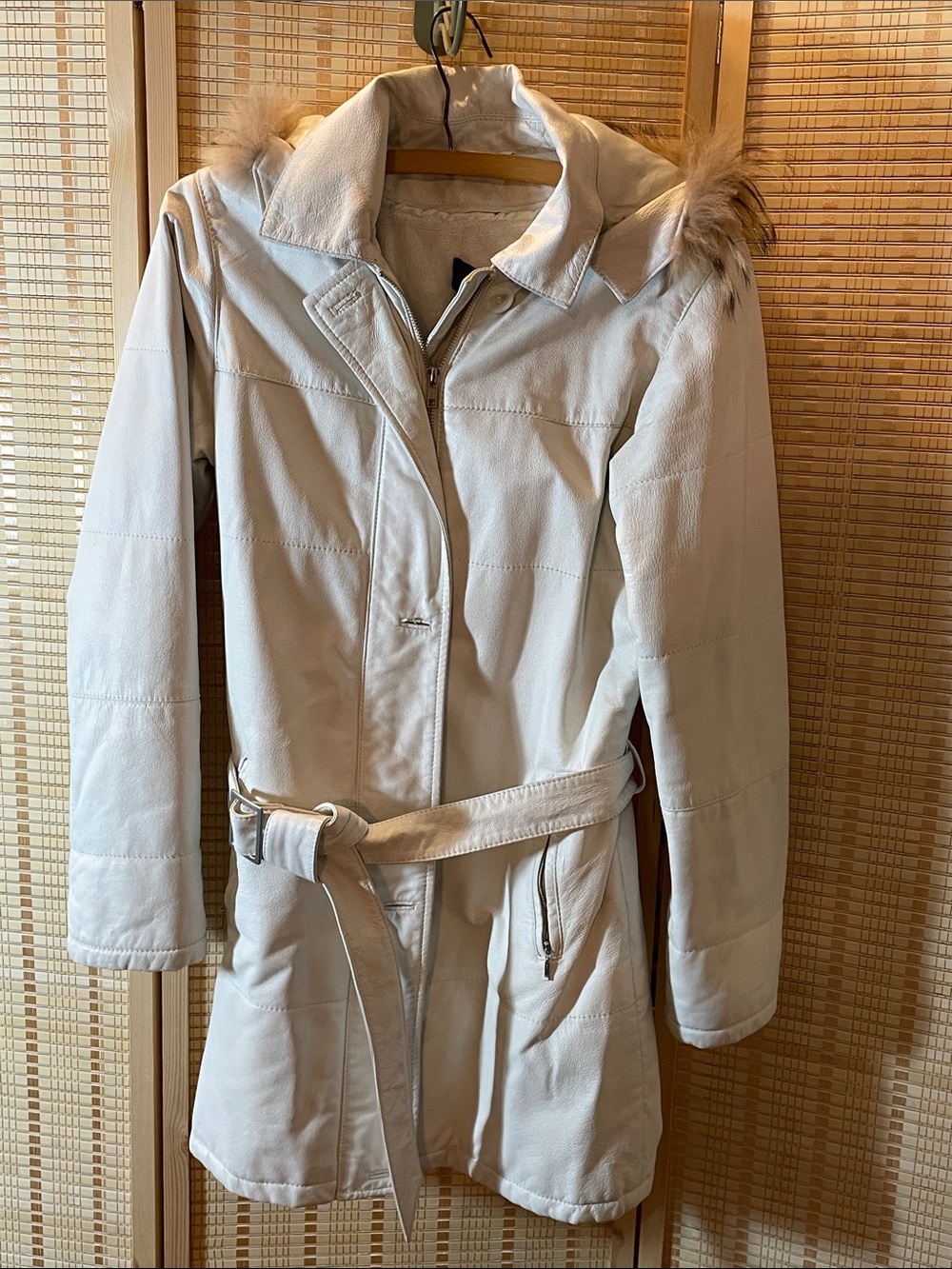 Danier White Trench Coat with Fur Trim Size XS